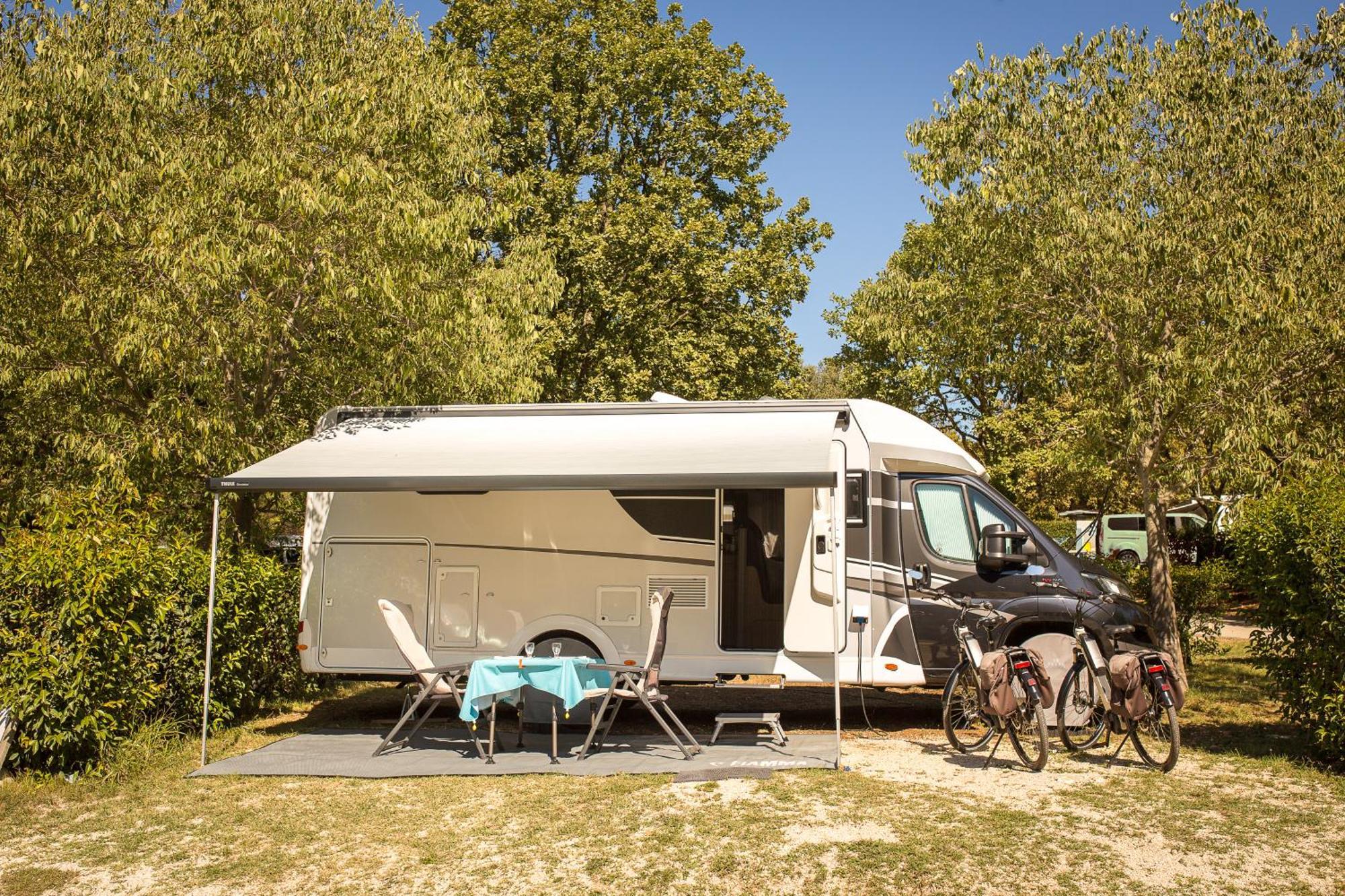 Maistra Camping Valkanela Pitches فونتانا المظهر الخارجي الصورة