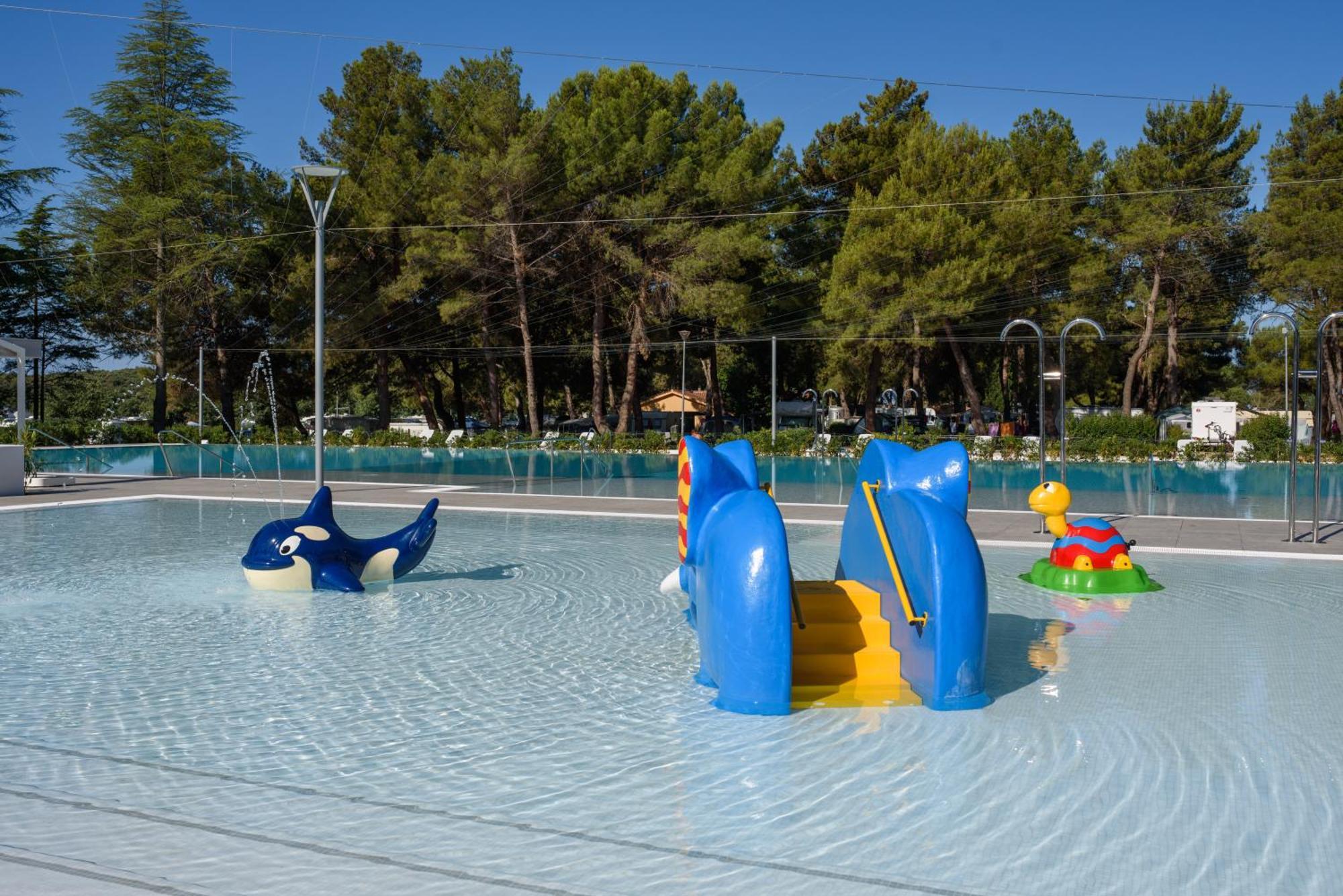 Maistra Camping Valkanela Pitches فونتانا المظهر الخارجي الصورة