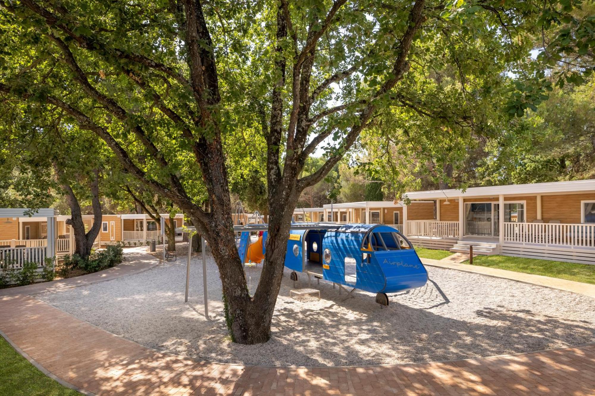 Maistra Camping Valkanela Pitches فونتانا المظهر الخارجي الصورة