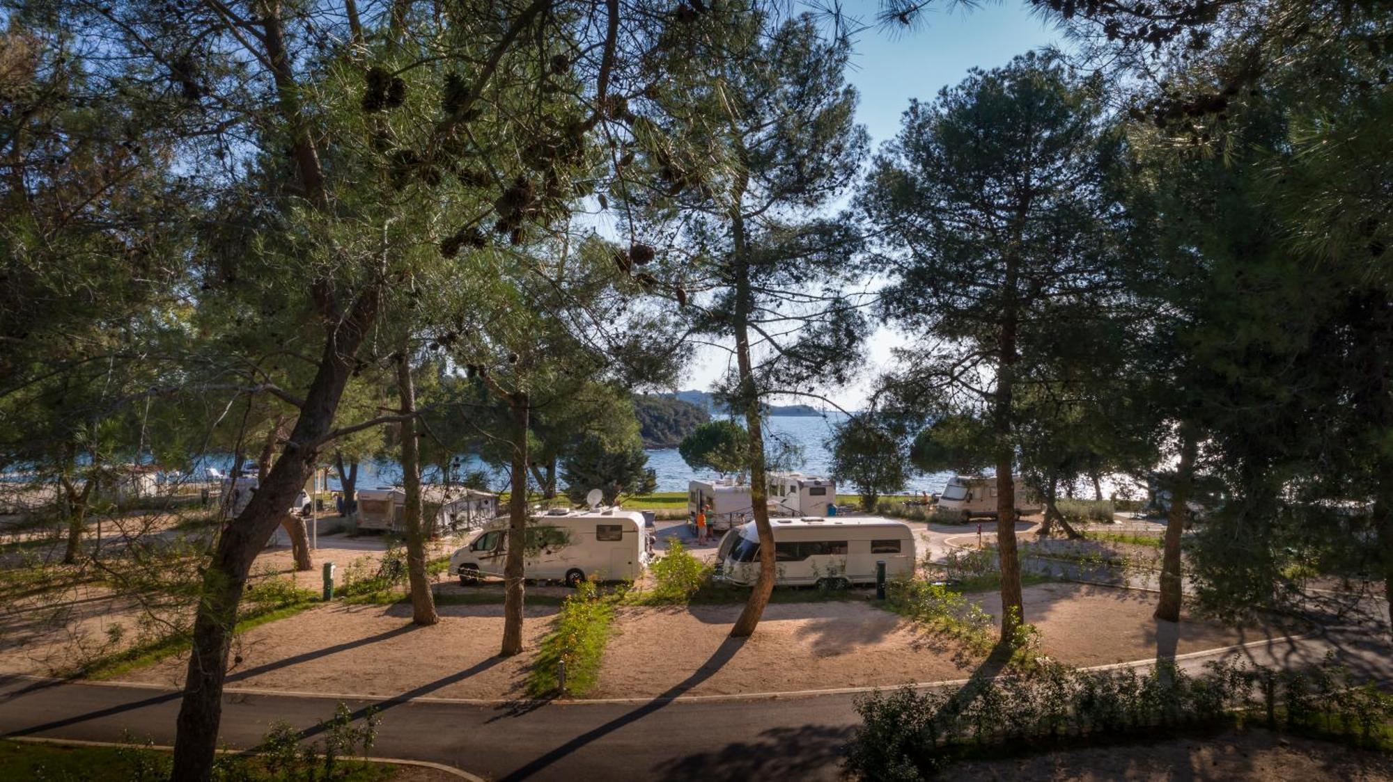 Maistra Camping Valkanela Pitches فونتانا المظهر الخارجي الصورة